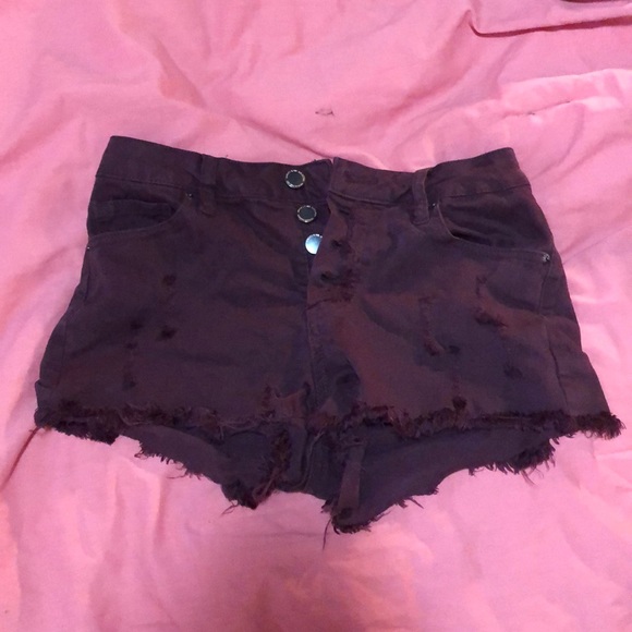 Distressed Maroon short-shorts. - Picture 3 of 4